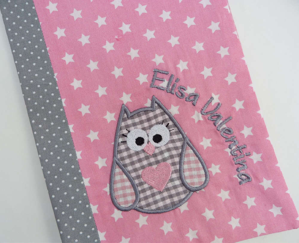 Gesundheitsheft-Hülle Eule, grau/rosa Sternenstoff Erdbeerpunkt