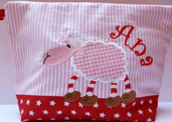 0000032 necessaire schaf rot Erdbeerpunkt Online Shop Schweiz
