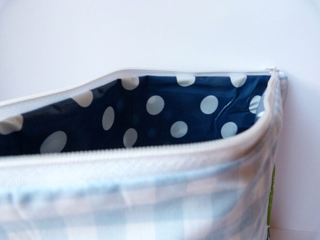 0000492 necessaire drachen Erdbeerpunkt Online Shop Schweiz