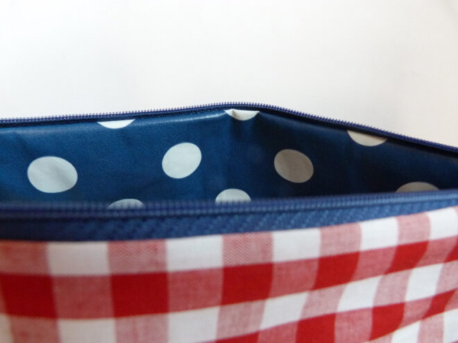 0000846 necessaire mit button marine rot Erdbeerpunkt Online Shop Schweiz