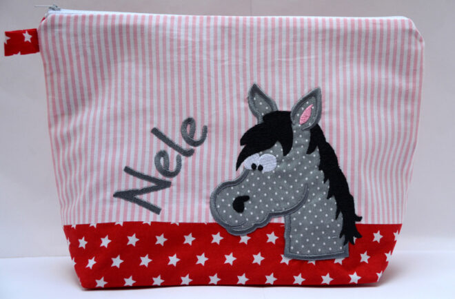 0001556 necessaire pferd grau Erdbeerpunkt Online Shop Schweiz