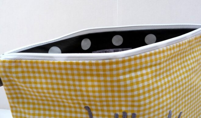 0002217 necessaire stern gelbgrau Erdbeerpunkt Online Shop Schweiz