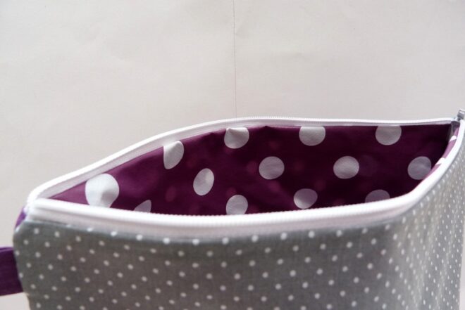 0003440 necessaire blumenmadchen lila Erdbeerpunkt Online Shop Schweiz