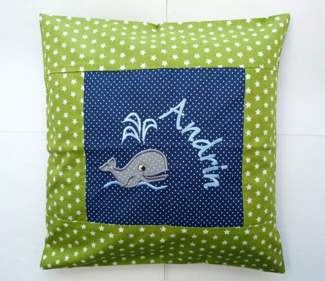 0003442 kuschelkissen wal blaugrun Erdbeerpunkt Online Shop Schweiz