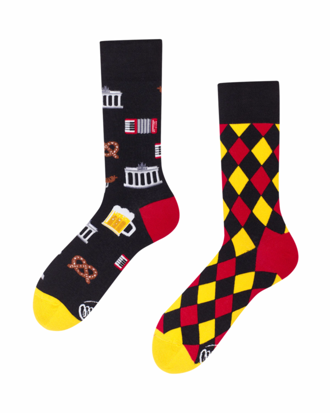 Screenshot 2022 09 16 at 07 55 28 GERMAN JOURNEY Deutschland Socken Many Mornings de Erdbeerpunkt Online Shop Schweiz