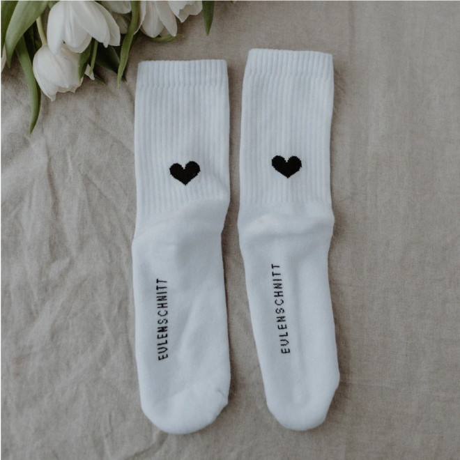 Screenshot 2024 04 27 at 20 44 37 Socken Herz Erdbeerpunkt Online Shop Schweiz