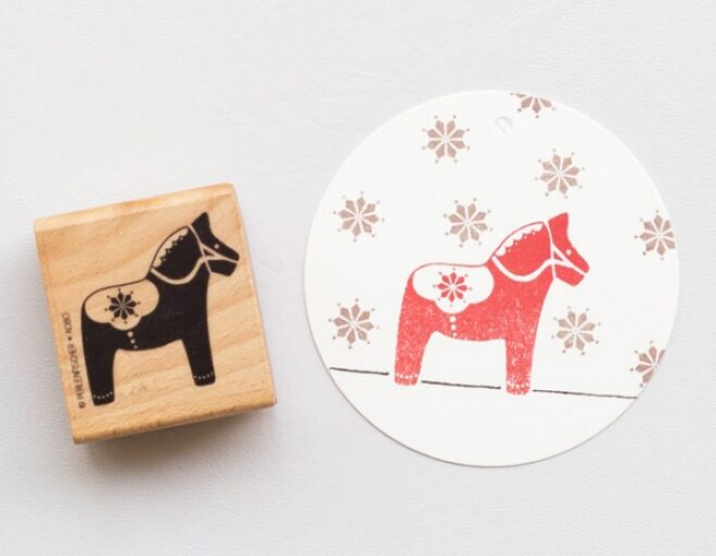 A080 dalapferd perlenfischer stempel Kopie Erdbeerpunkt Online Shop Schweiz