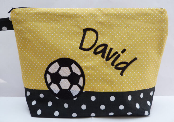 Bestickend KT Fussball gelb Erdbeerpunkt Online Shop Schweiz