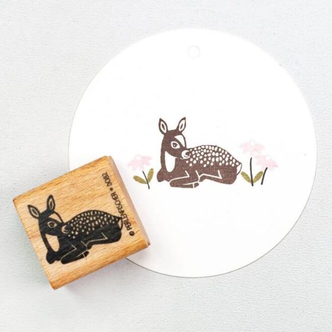 D082 rehkitz liegend perlenfischer stempel 01 1 Erdbeerpunkt Online Shop Schweiz