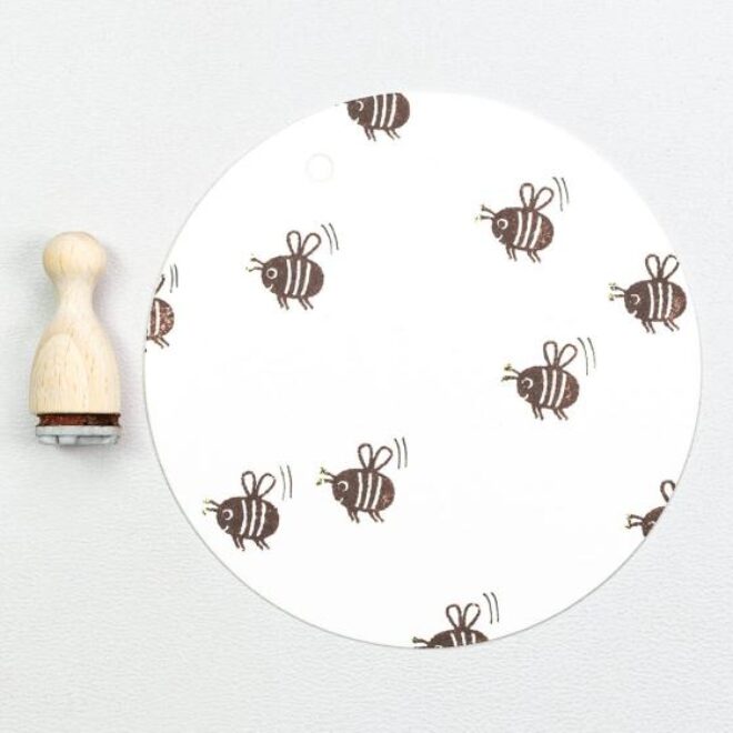 F140 hummel mini perlenfischer stempel 01 jpg Erdbeerpunkt Online Shop Schweiz