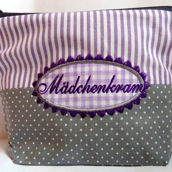 0000315 necessaire mit button flieder grau Erdbeerpunkt Online Shop Schweiz