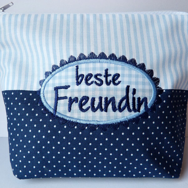 0000323 necessaire mit button blau Erdbeerpunkt Online Shop Schweiz