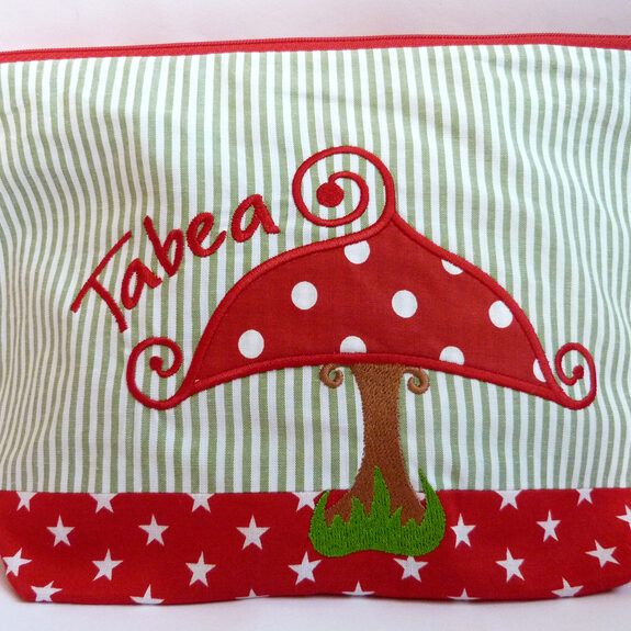 0000490 necessaire gluckspilz grunrot Erdbeerpunkt Online Shop Schweiz