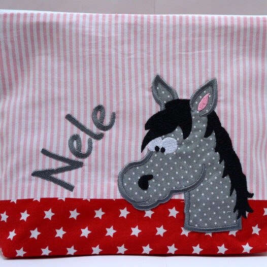 0001556 necessaire pferd grau Erdbeerpunkt Online Shop Schweiz