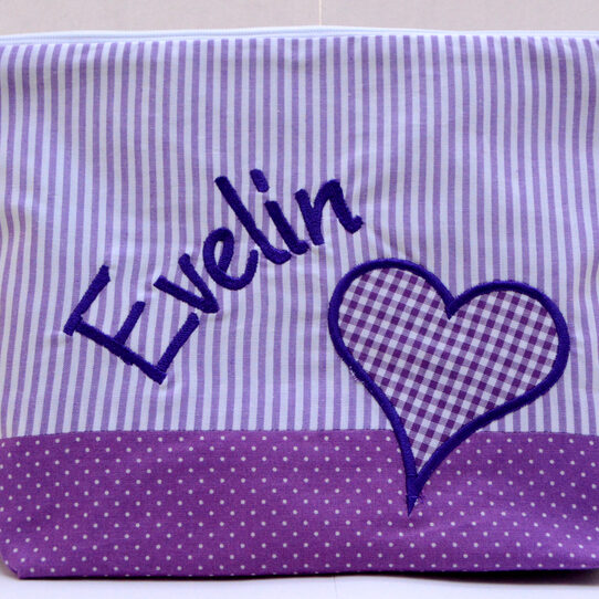 0001719 necessaire herz lila Erdbeerpunkt Online Shop Schweiz