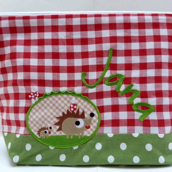 0003609 necessaire igel roter karo Erdbeerpunkt Online Shop Schweiz
