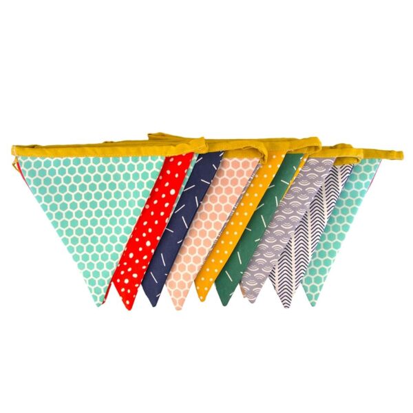 0438439 p0106 garland festive flags 1 Erdbeerpunkt Online Shop Schweiz