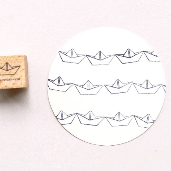 Papierboot B005 Erdbeerpunkt Online Shop Schweiz