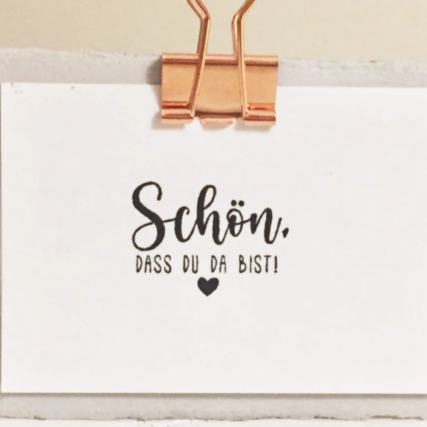Screenshot 2025 10 12 at 20 50 02 Stempel HOCHZEIT Schoen dass du da bist mit Herz Stempel Gastgesche Erdbeerpunkt Online Shop Schweiz