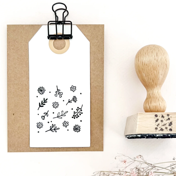 Screenshot 2025 10 12 at 21 06 17 Stempel Blumen floral DIY Holzstempel Hintergrundstempel Bluemchen Erdbeerpunkt Online Shop Schweiz