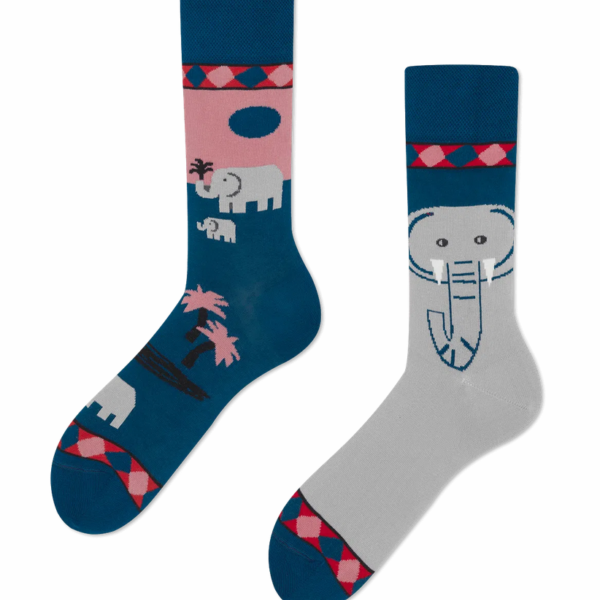 Screenshot 2025 10 13 at 21 29 16 FUNKY ELEPHANT Socken mit einem Elefanten Many Mornings ch Erdbeerpunkt Online Shop Schweiz