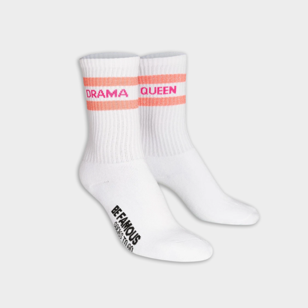 Screenshot 2026 09 23 at 22 08 41 Be Famous x Socks to go Statement Socken DRAMA QUEEN BFSO 2525 white socks grapefruit glitter stripes pink statement 36 41 BFSO 2525 1 1 Erdbeerpunkt Online Shop Schweiz